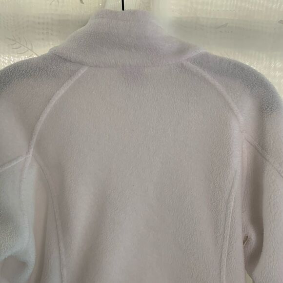 Columbia jacket white medium.  - Picture 8 of 9